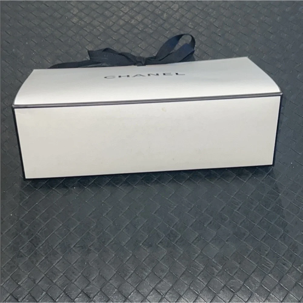 New Authentic Chanel luxury designer signature gift box